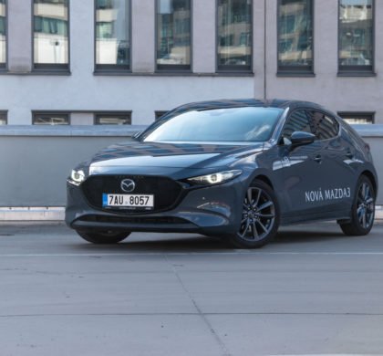 Mazda 3 G122