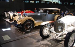 Starší Mercedesy ze třicátých let