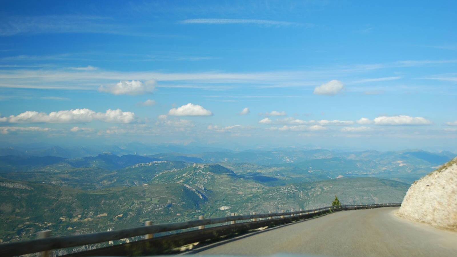 Výhled z hory Mont Ventoux