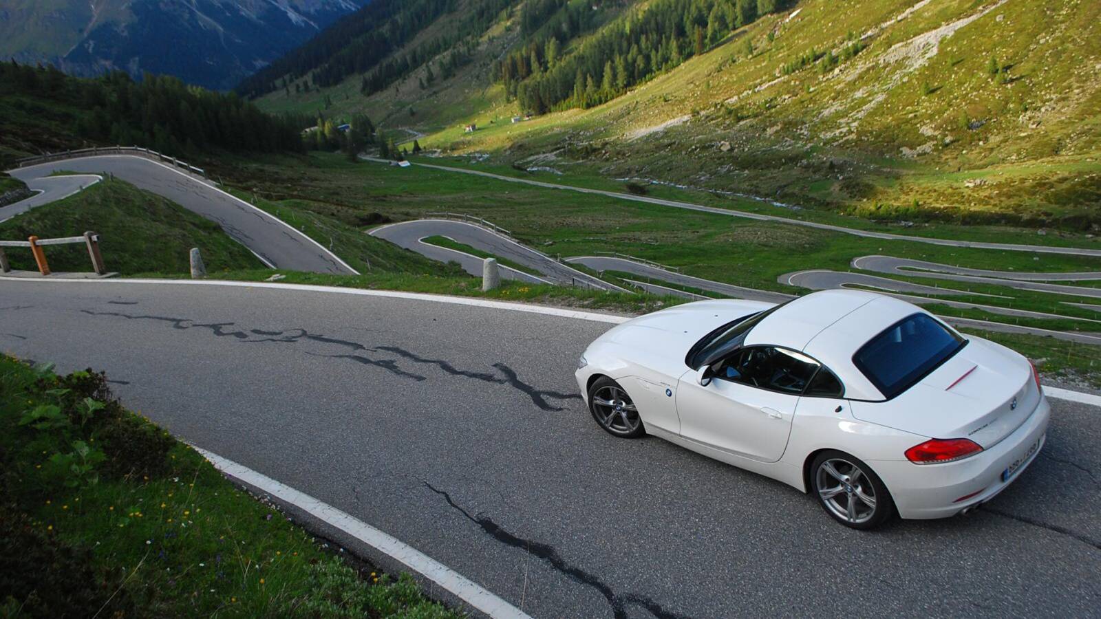 Hledání nejlepší silnice – 5. část: Splügen Pass a San Bernardino
